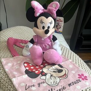 Disney Minnie Mouse Plush MSRP65$ and Tote Set NWT